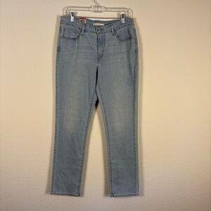 NWT Levi’s Women’s Mid-Rise Skinny Jeans Light Wash Size 12